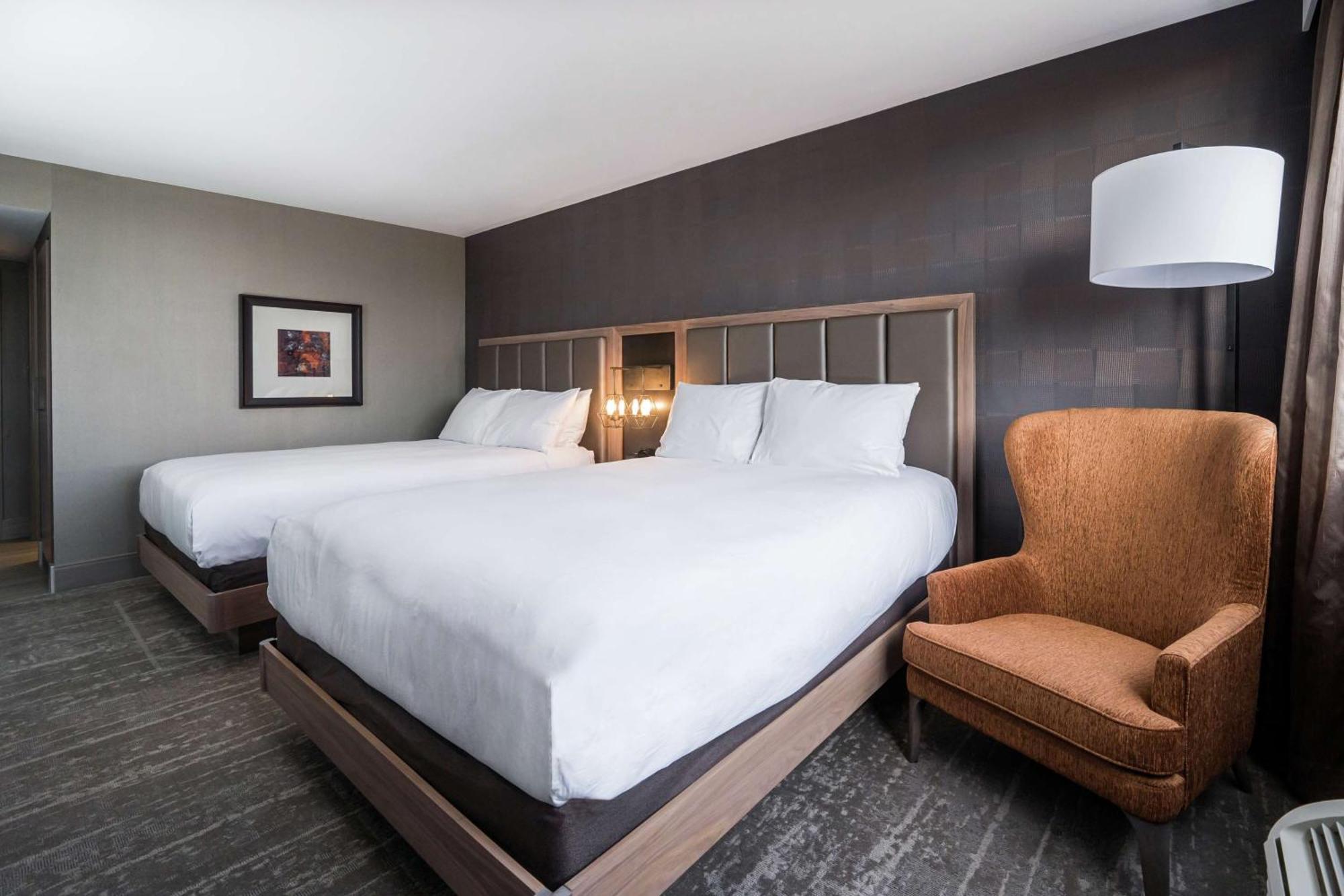 Hotel Doubletree By Hilton Kitchener Exteriér fotografie