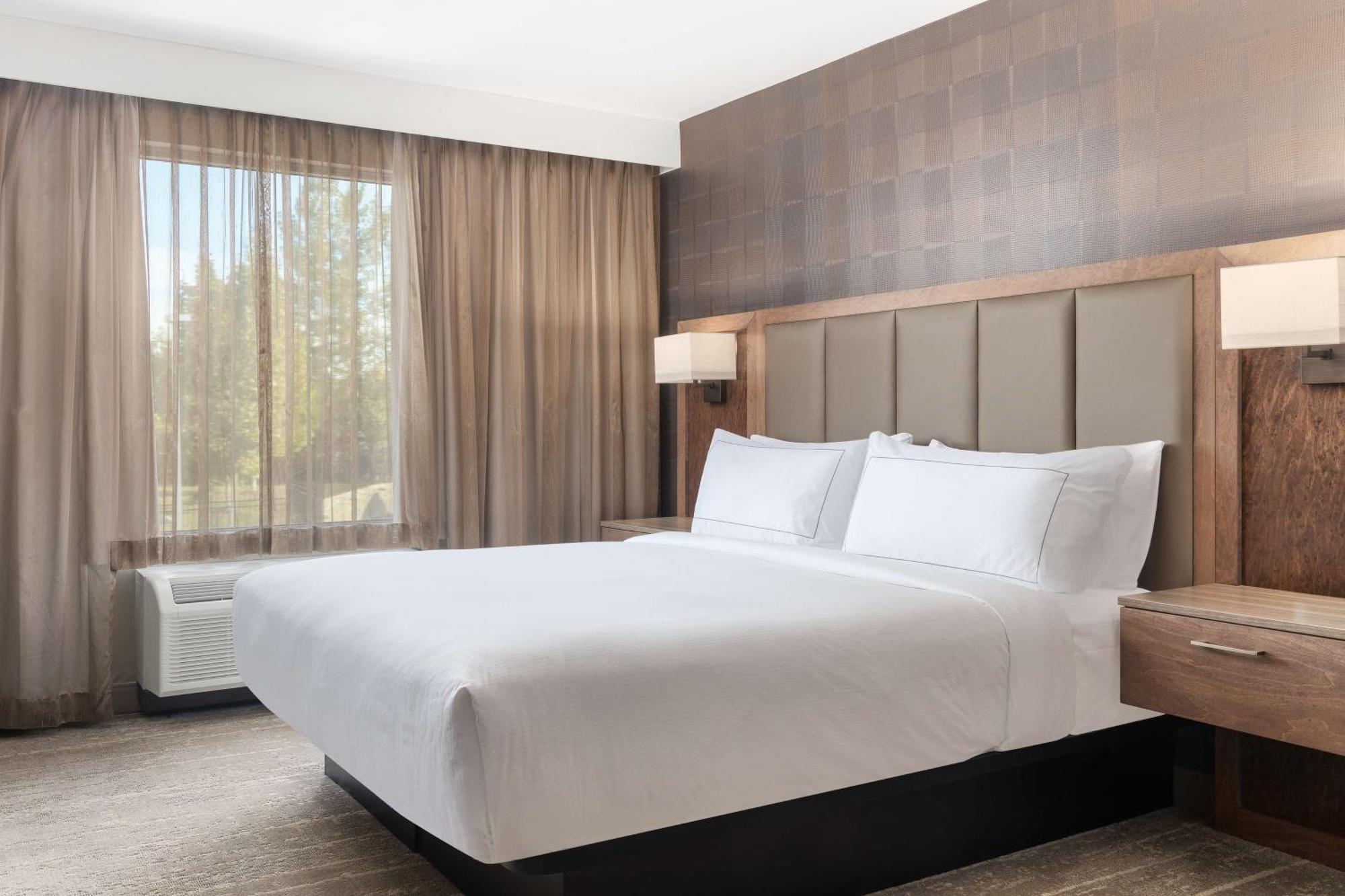 Hotel Doubletree By Hilton Kitchener Exteriér fotografie